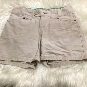Khaki shorts size 4 Made by Bass.